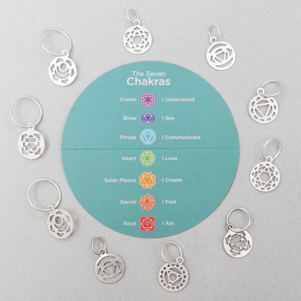 the-mindful-collection-sterling-silver-plated-chakra-stitch-markers-2 Kit Segnapunto Chakra Knitpro Mindful Collection